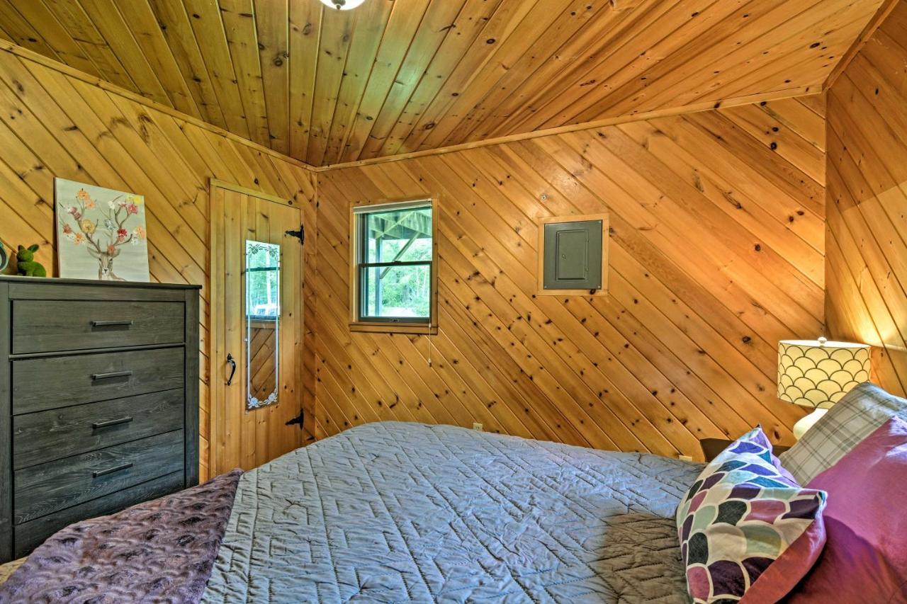 Riverfront Traverse City Cabin Fish, Kayak And Tube Bagian luar foto