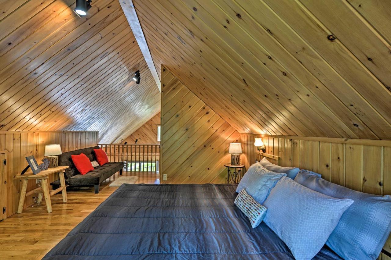 Riverfront Traverse City Cabin Fish, Kayak And Tube Bagian luar foto