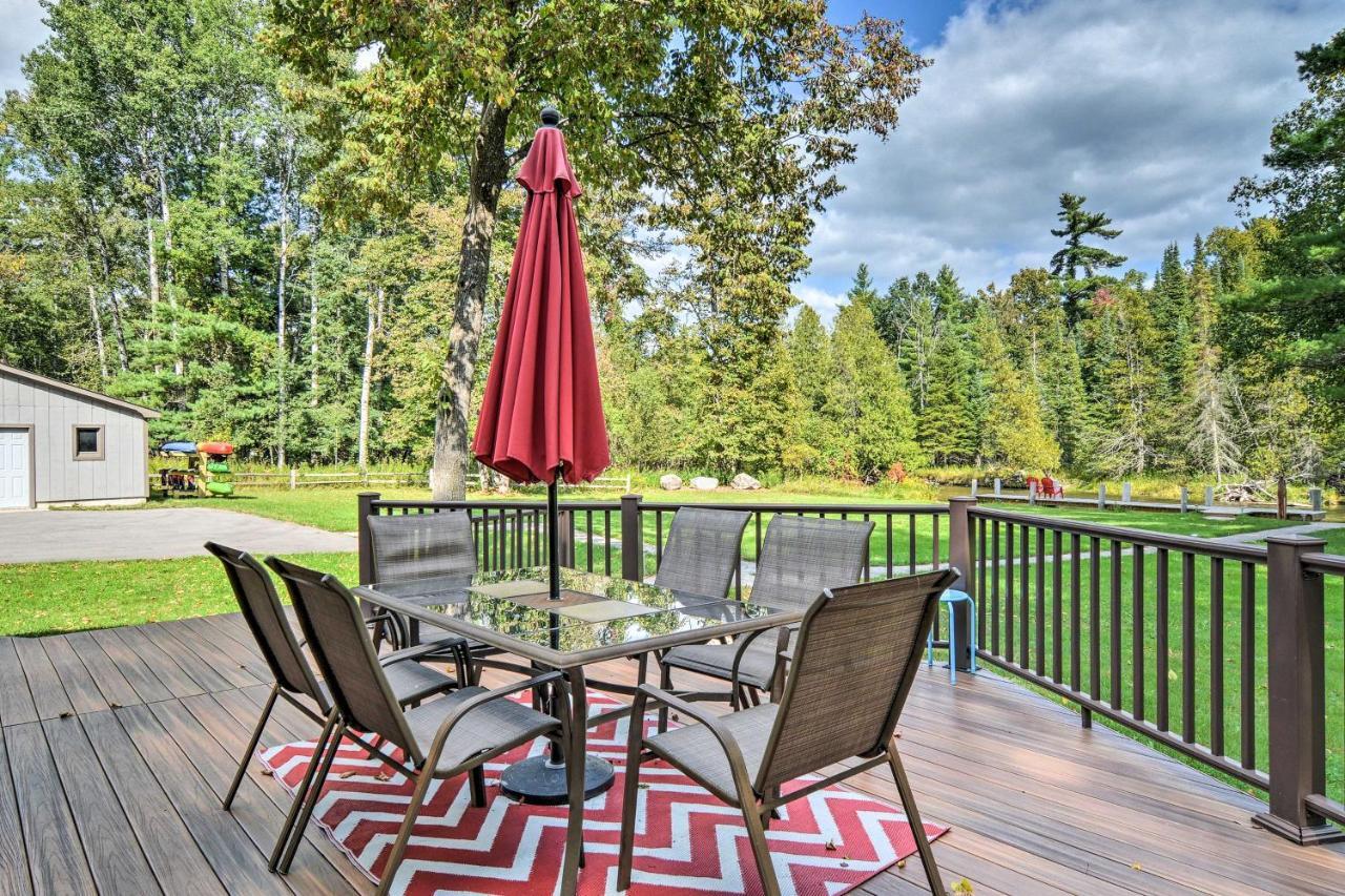 Riverfront Traverse City Cabin Fish, Kayak And Tube Bagian luar foto